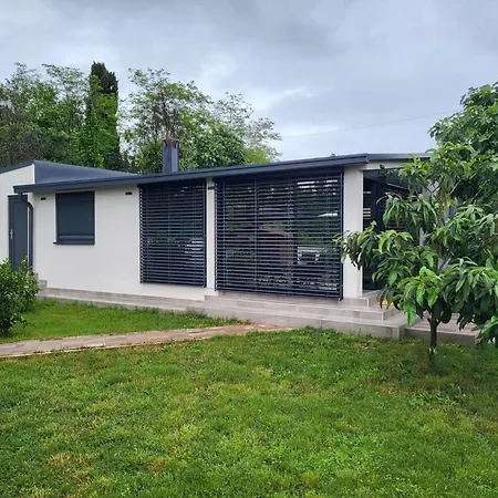 Holiday home Tika Medulin