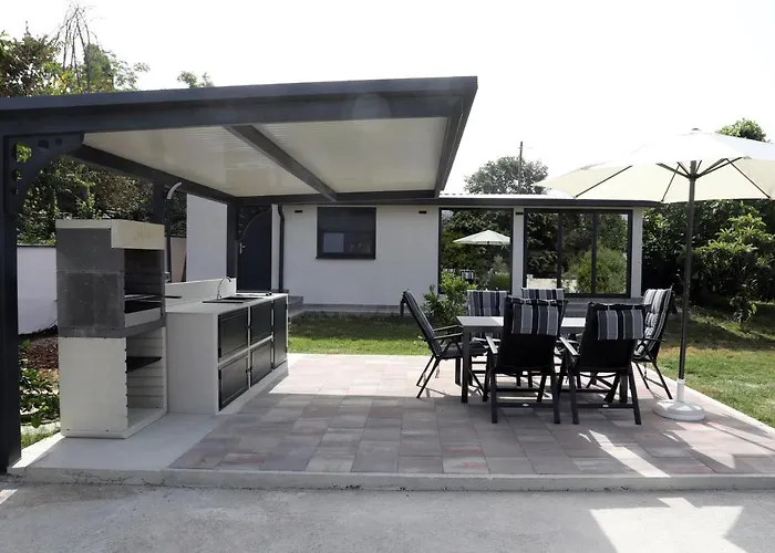 Tika Semesterbostad *